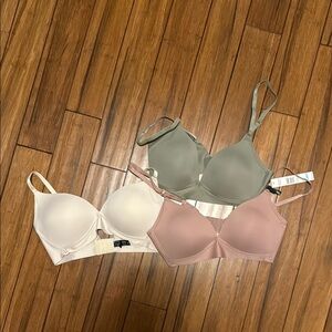 Women's Intimates Wireless Bra Set - Cream, Green, Pink